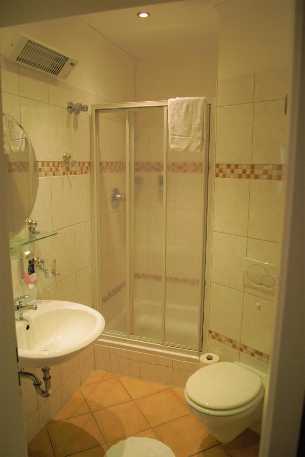 Hotel Am Bahnhof Weilburg Eksteriør billede