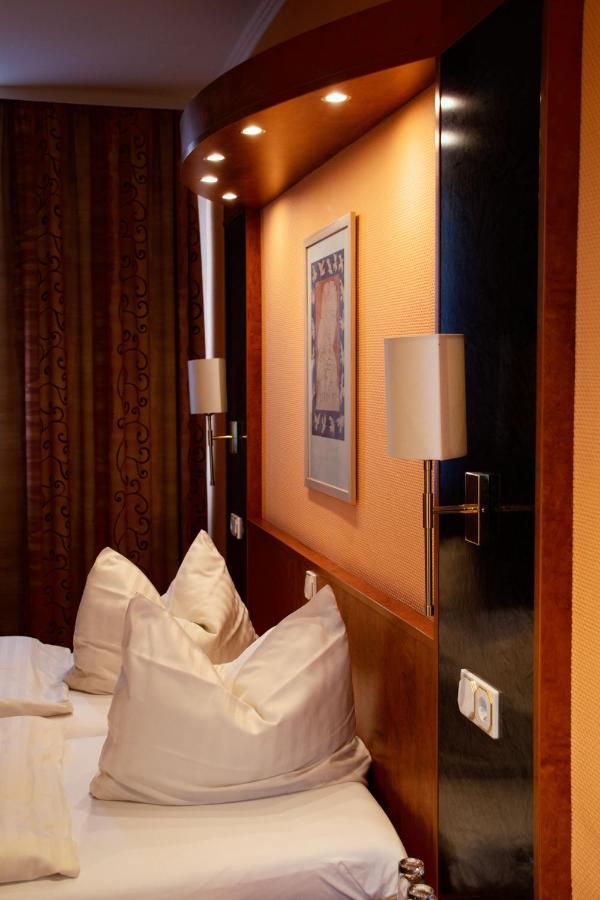 Hotel Am Bahnhof Weilburg Eksteriør billede